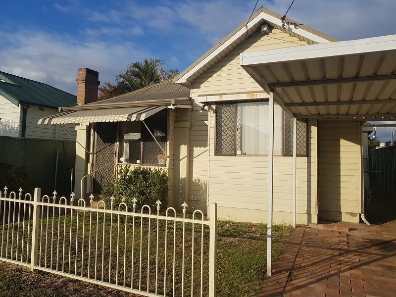 4 Australia St, Merrylands NSW 2160