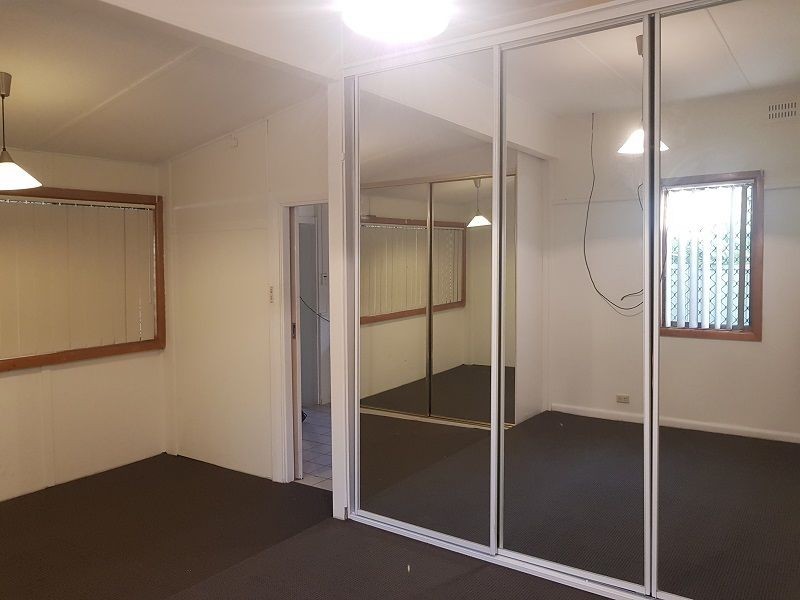 4 Australia St, Merrylands NSW 2160