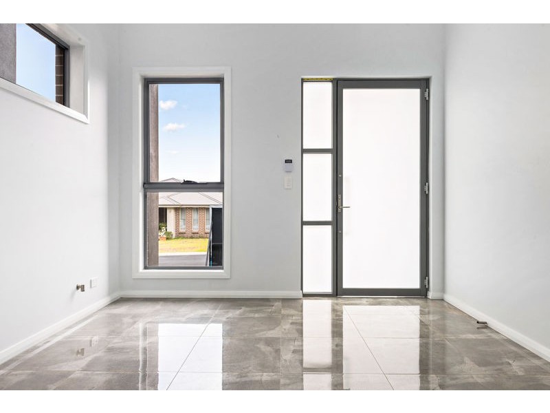 3b Farm Cove Street, Gregory Hills NSW 2557