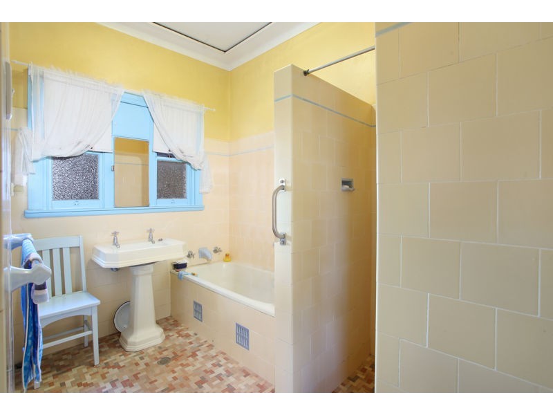 86 Fourth Avenue, Berala NSW 2141