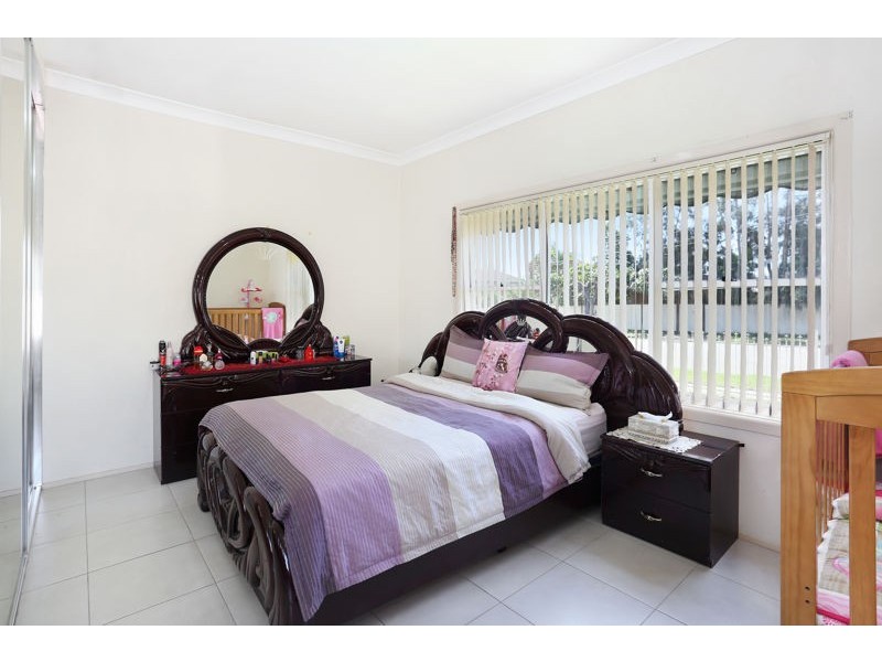 85 Wellington Rd, Auburn NSW 2144