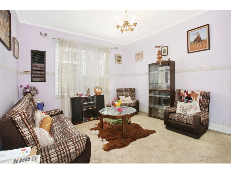 5 Cumberland Rd, Auburn NSW 2144