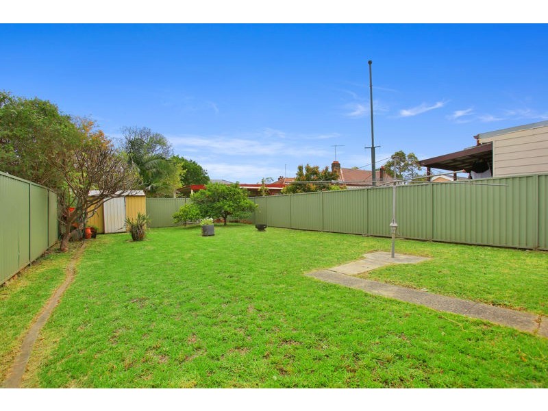 5 Cumberland Rd, Auburn NSW 2144