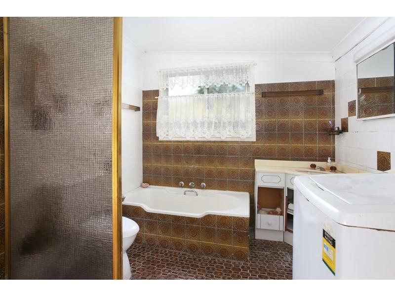 5 Cumberland Rd, Auburn NSW 2144