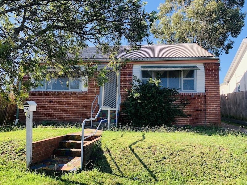 24 Wentworth St, Birrong NSW 2143