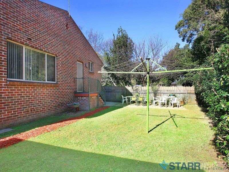 16 Iris Street, Guildford NSW 2161