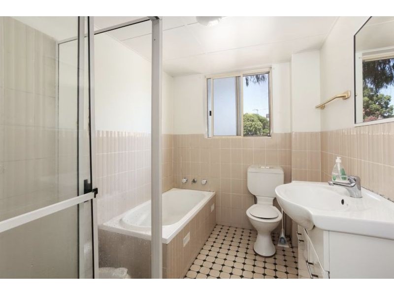 4/16 Hall Street, Auburn NSW 2144