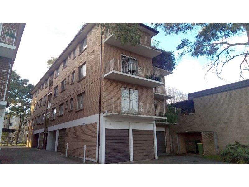 8/33 Carramar Ave, Carramar NSW 2163