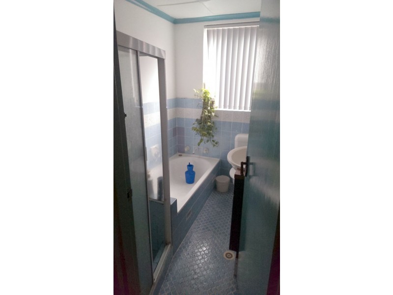 8/33 Carramar Ave, Carramar NSW 2163