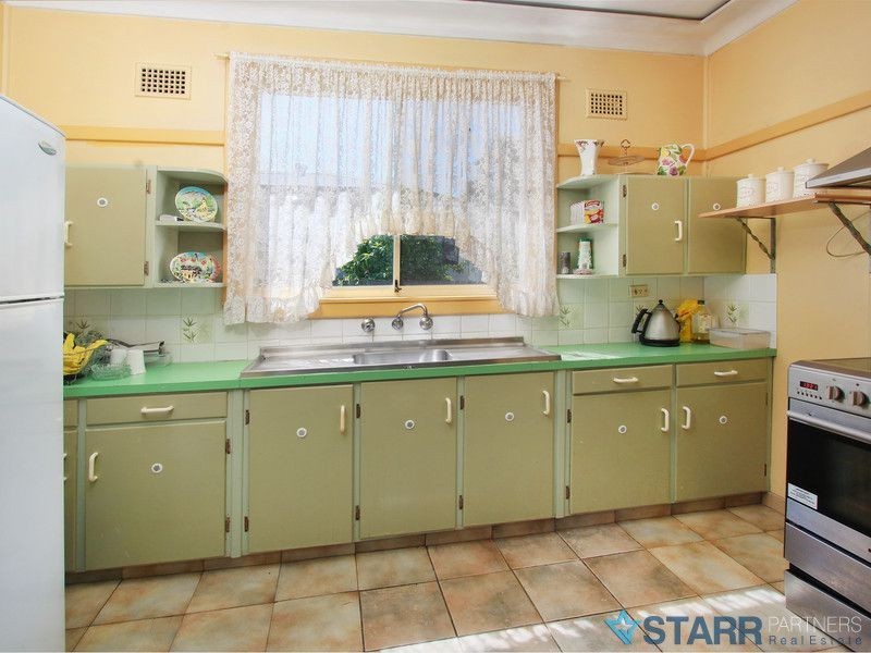 217 Clyde Street, South Granville NSW 2142