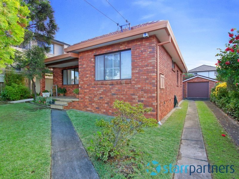 6 Clucas Road, Regents Park NSW 2143