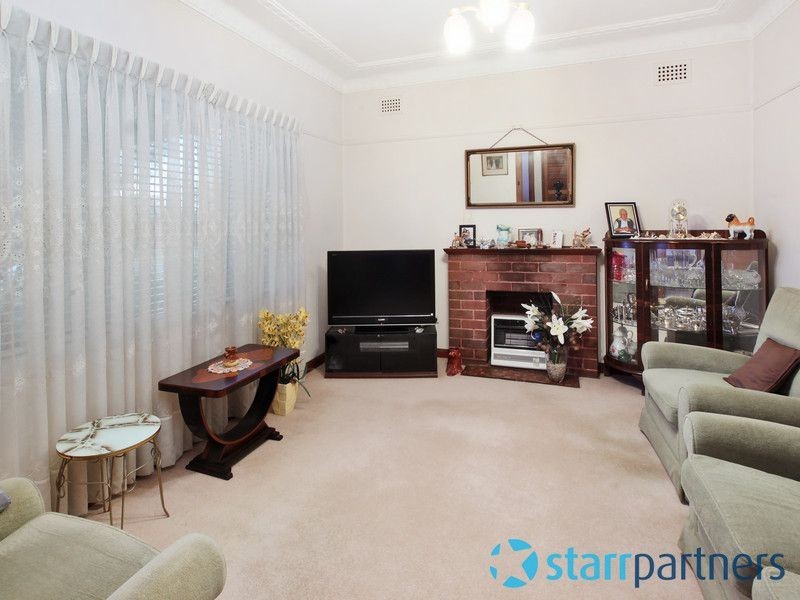 6 Clucas Road, Regents Park NSW 2143