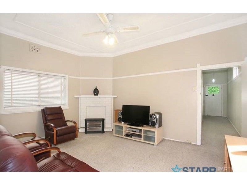 55 Yillowra St, Auburn NSW 2144