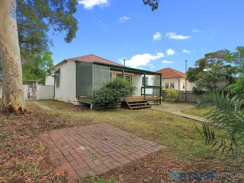 6 Yillowra Street, Auburn NSW 2144