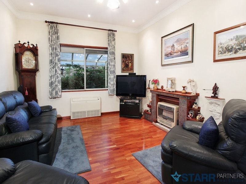 42 North St, Auburn NSW 2144