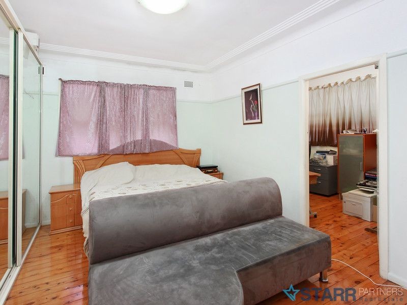 25 Kirkham Rd, Auburn NSW 2144