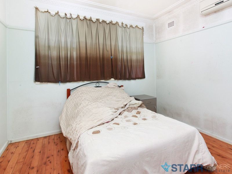 25 Kirkham Rd, Auburn NSW 2144