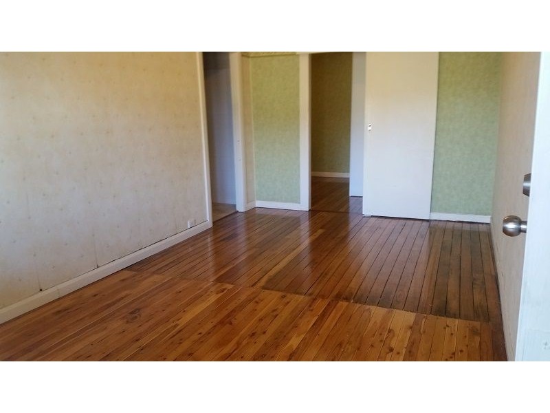 24B Henson St, Merrylands NSW 2160