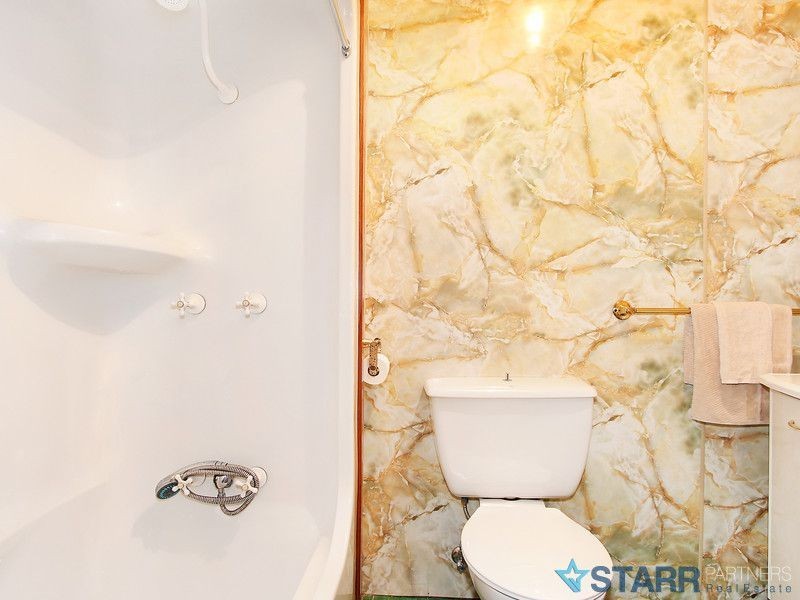 6 Laverack Crescent, Granville NSW 2142