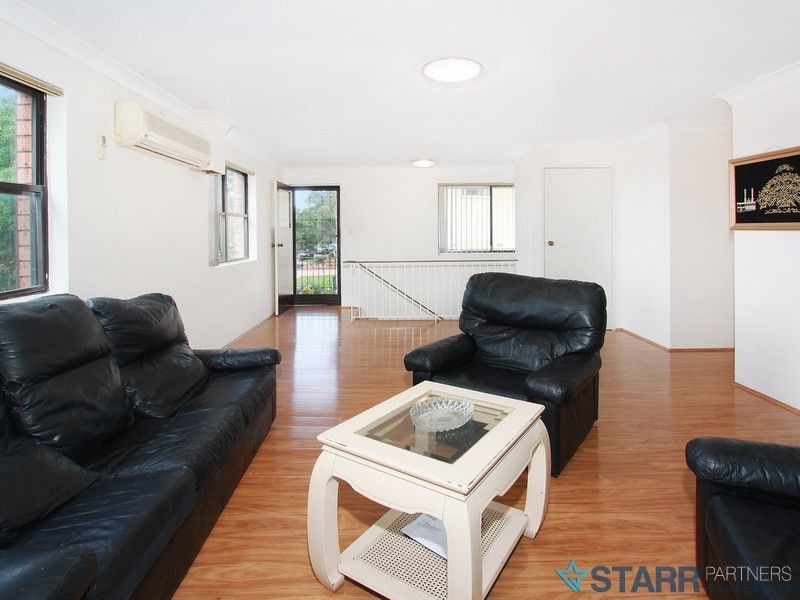 2/98 Northumberland Road, Auburn NSW 2144