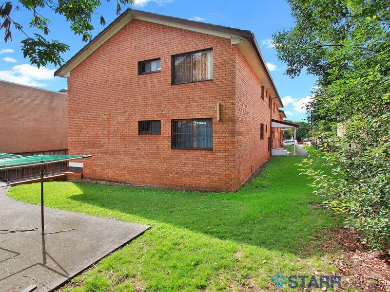 2/98 Northumberland Road, Auburn NSW 2144