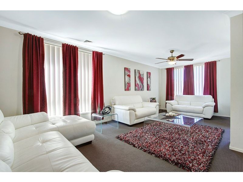 52 Whitewood Cr, Kellyville Ridge NSW 2155