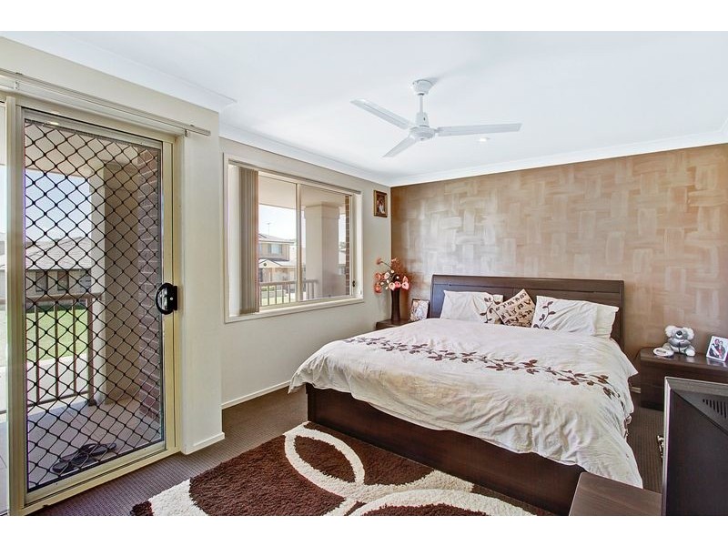 52 Whitewood Cr, Kellyville Ridge NSW 2155