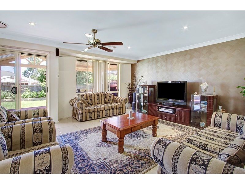 52 Whitewood Cr, Kellyville Ridge NSW 2155