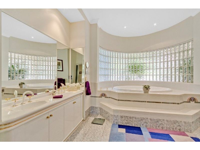 102 Bella Vista Dr, Bella Vista NSW 2153