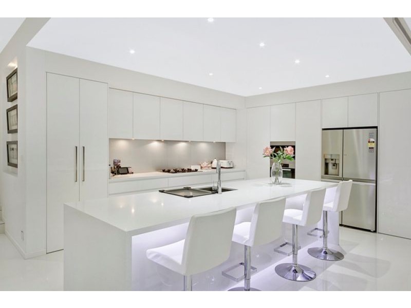 13 Bimbadgen Place, Bella Vista NSW 2153