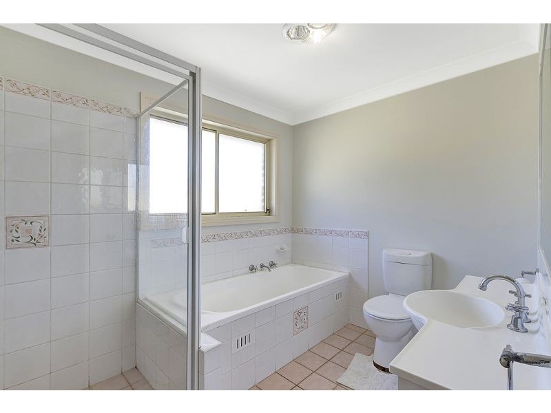 15 Dungara Crescent, Stanhope Gardens NSW 2768