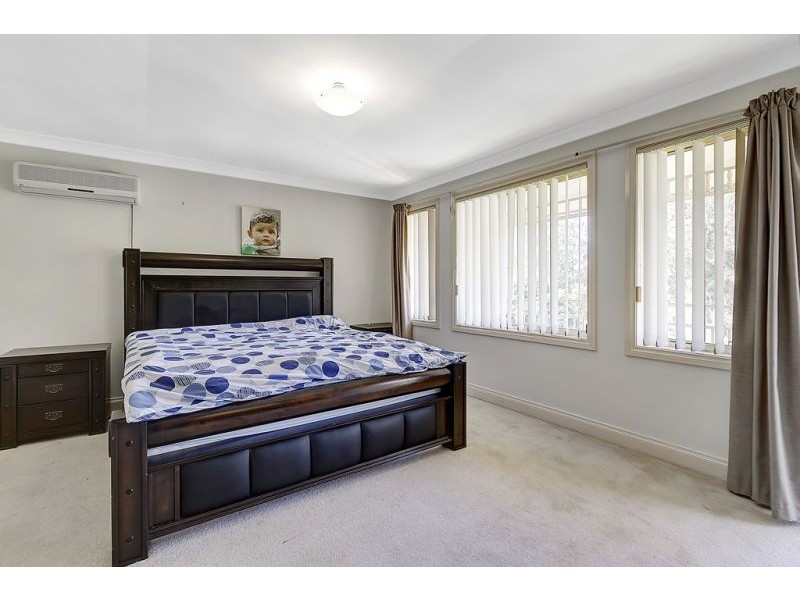 15 Dungara Crescent, Stanhope Gardens NSW 2768