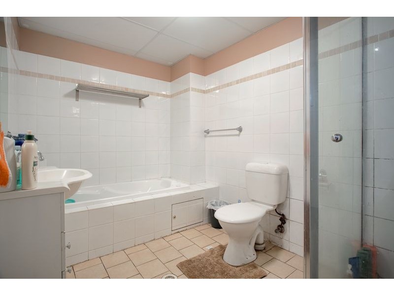 211/91a Bridge Road, Westmead NSW 2145