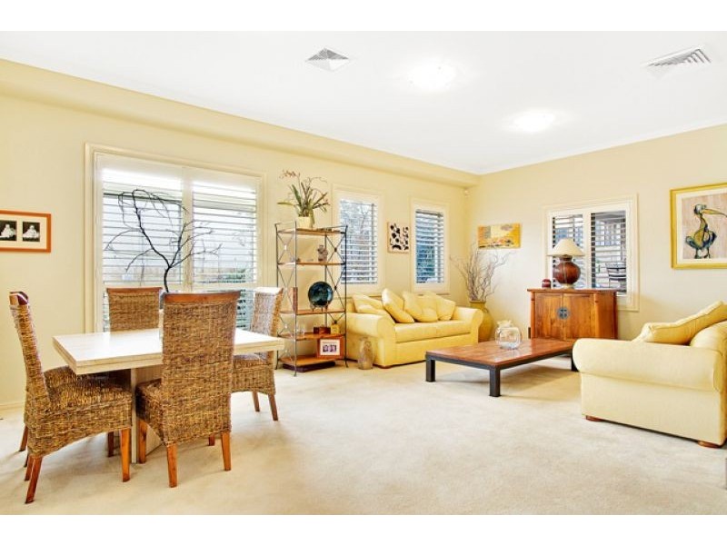 5 Linden Way, Bella Vista NSW 2153