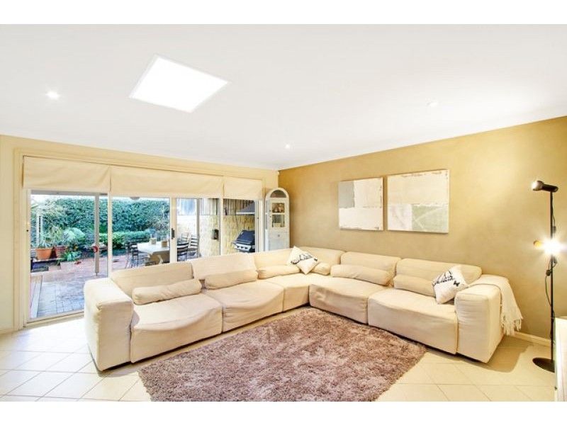 5 Linden Way, Bella Vista NSW 2153