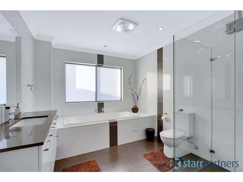 4 Waterfall Crescent, Bella Vista NSW 2153