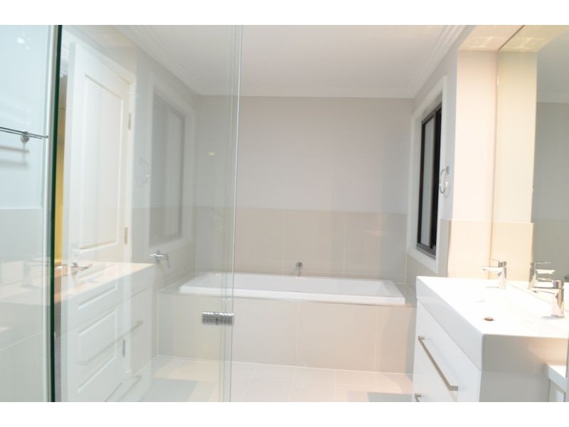 13 London Court, Kellyville NSW 2155