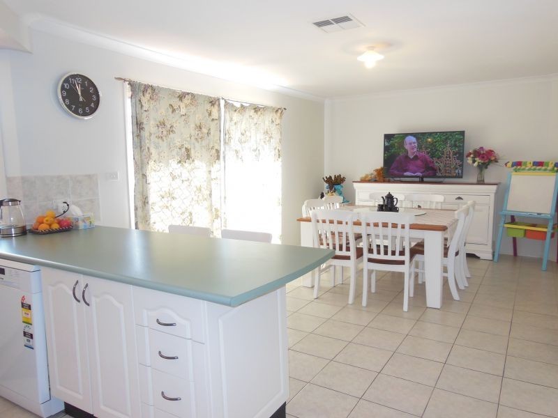 37 Yancannia Terrace, Glenwood NSW 2768