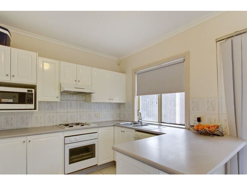 44 Whitehaven Ave, Quakers Hill NSW 2763