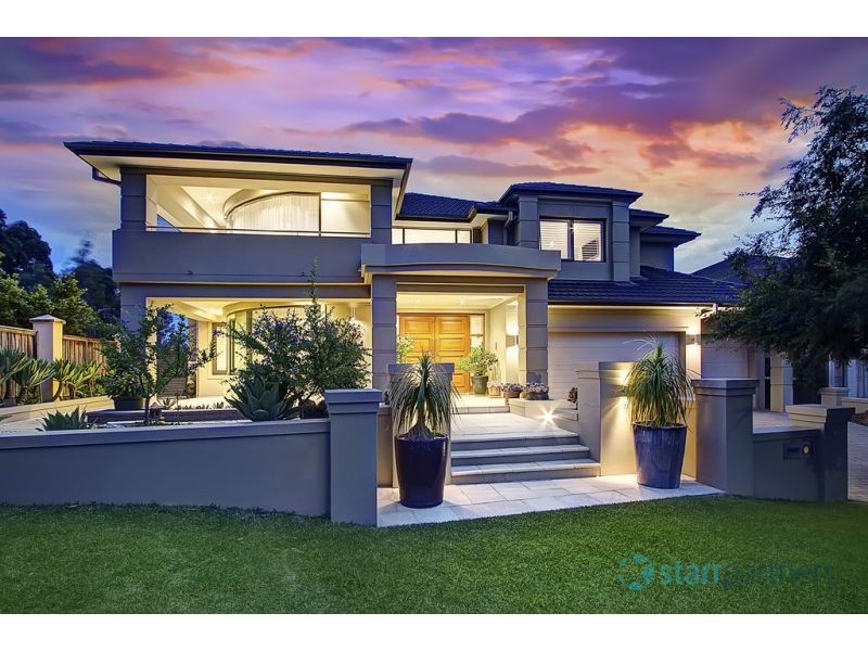 16 Pipersbrook Crescent, Bella Vista NSW 2153