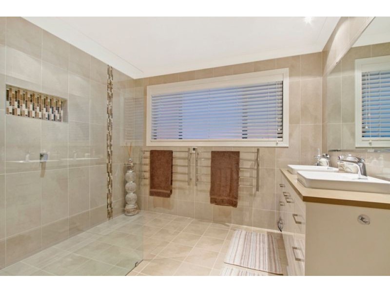 17 Middlebrook Rise, Bella Vista NSW 2153