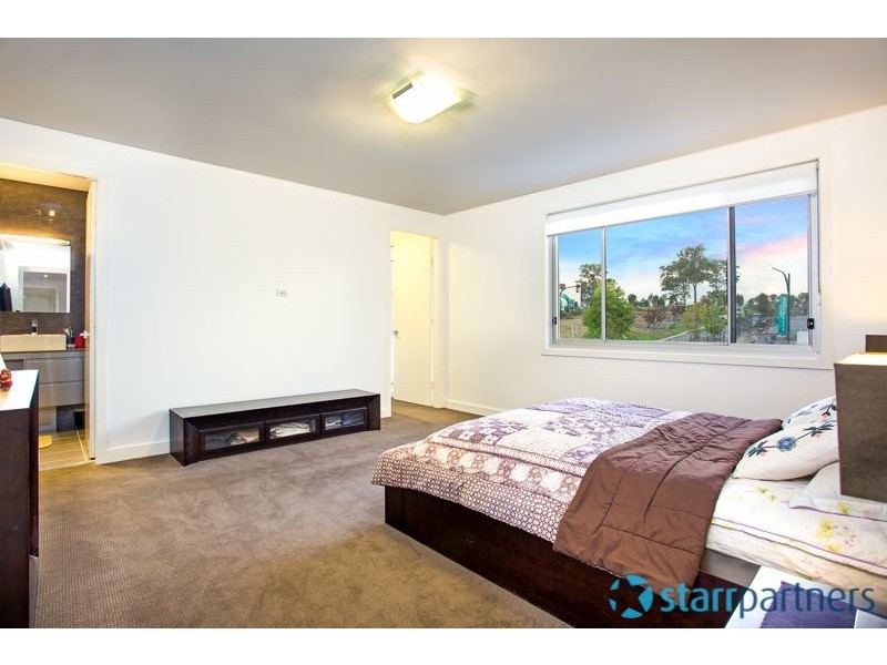96 Edgewater Drive, Bella Vista NSW 2153