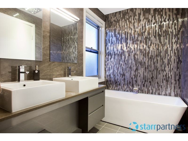 96 Edgewater Drive, Bella Vista NSW 2153