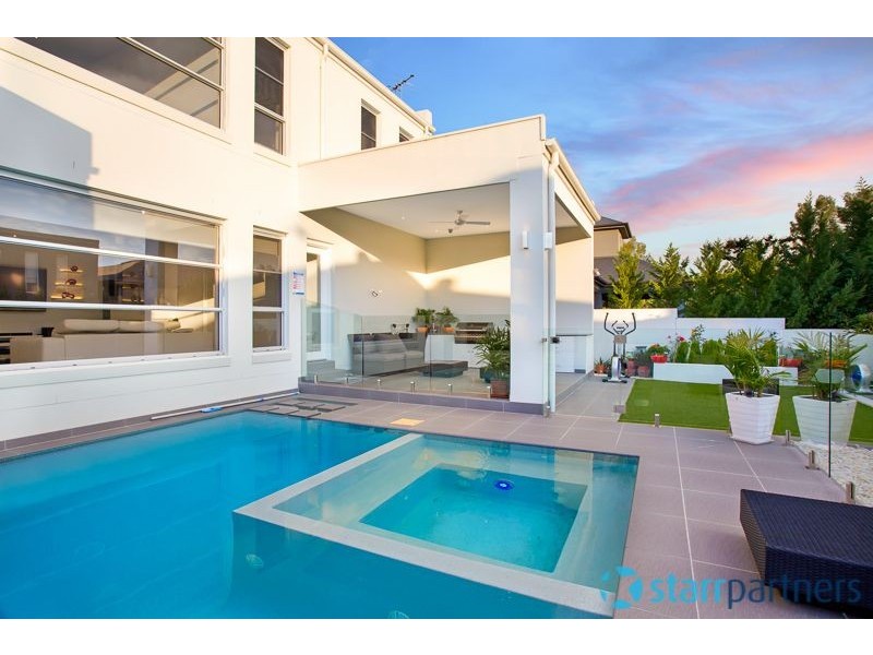 96 Edgewater Drive, Bella Vista NSW 2153