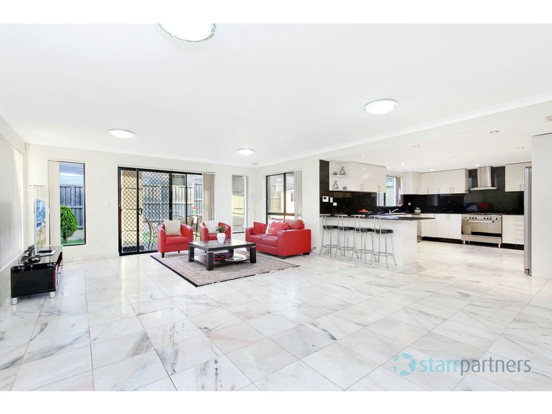 13 Pipersbrook Crescent, Bella Vista NSW 2153