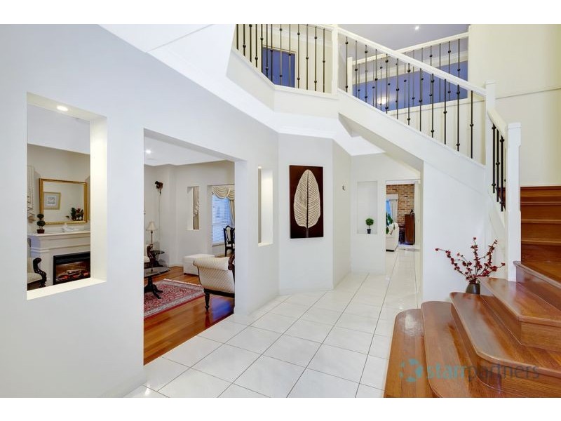 42 EDGEWATER DRIVE, Bella Vista NSW 2153