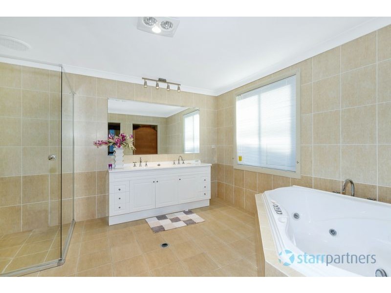 42 EDGEWATER DRIVE, Bella Vista NSW 2153