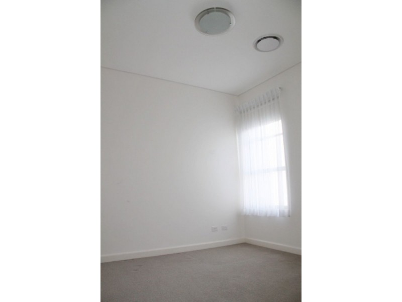 84 Central Park Avenue, Baulkham Hills NSW 2153