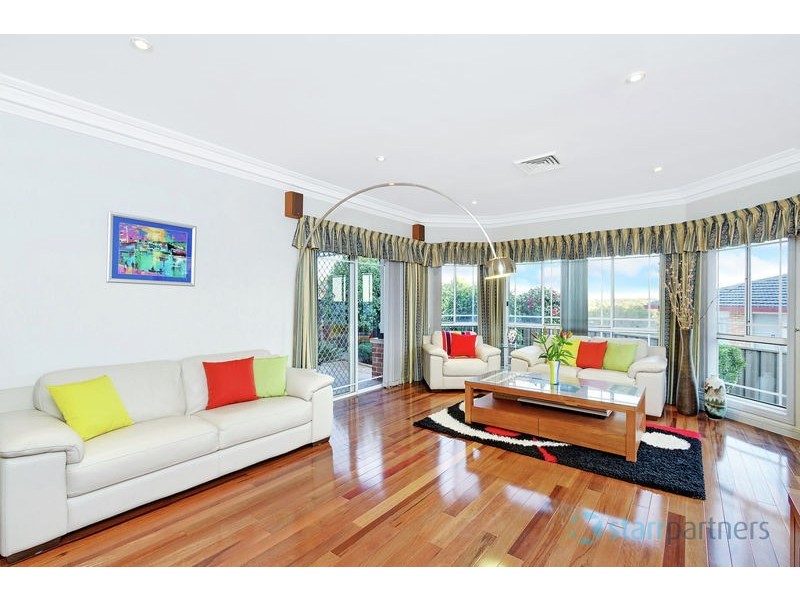 17 Fitzgerald Way, Bella Vista NSW 2153