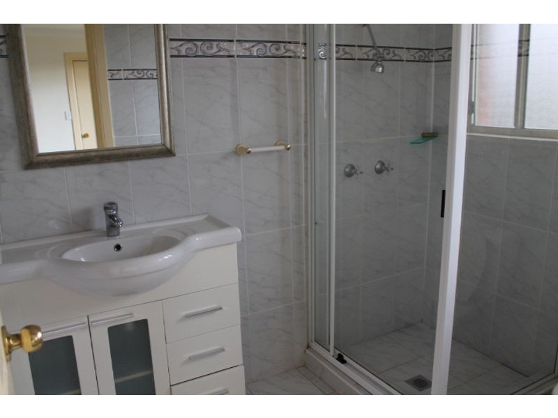 2/120 Kildare Road, Blacktown NSW 2148